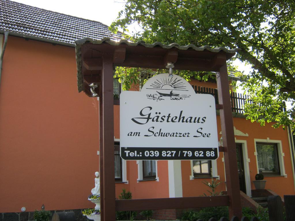 Hotel Gaestehaus Am Schwarzer See Exterior foto